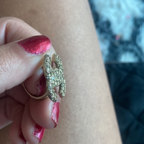 Used Chanel Ring - Picture 4 of 6